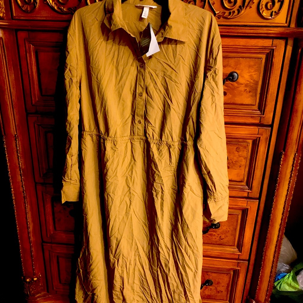 Size small NEW shirt dress tan